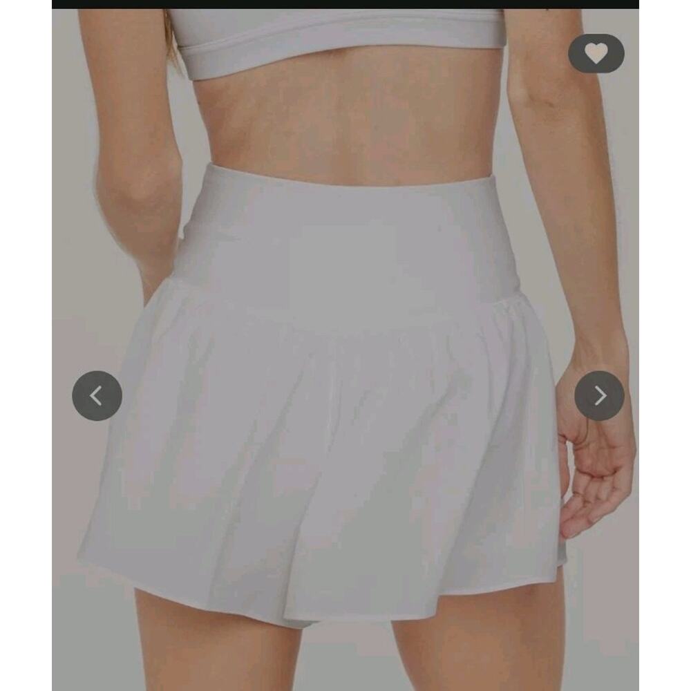 Offline By Aerie Womens S Real Me Crossover Flowy Short White Coastal Summer - Picture 2 of 12